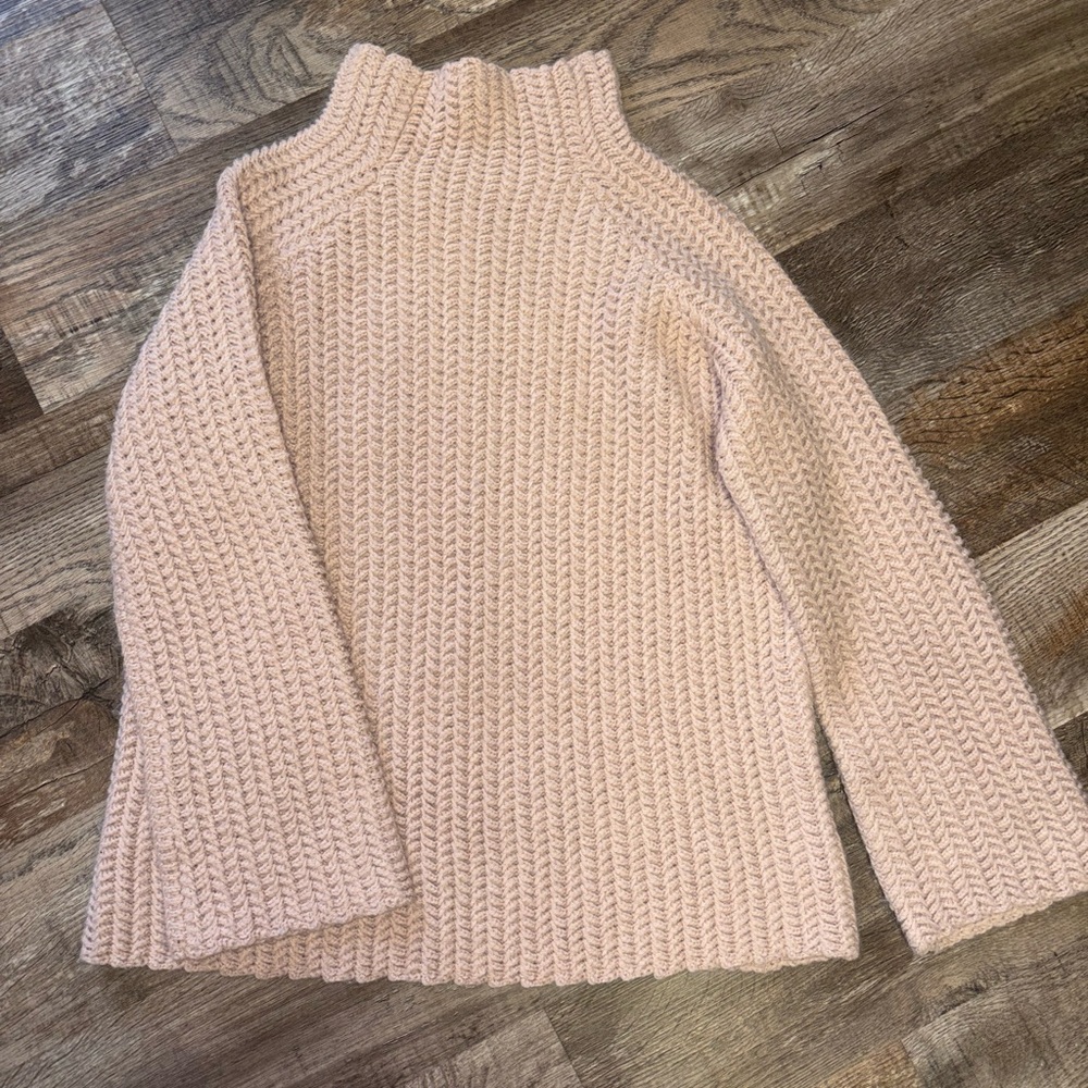 Doe & Rae Soft Pink Turtleneck Sweater Size Large